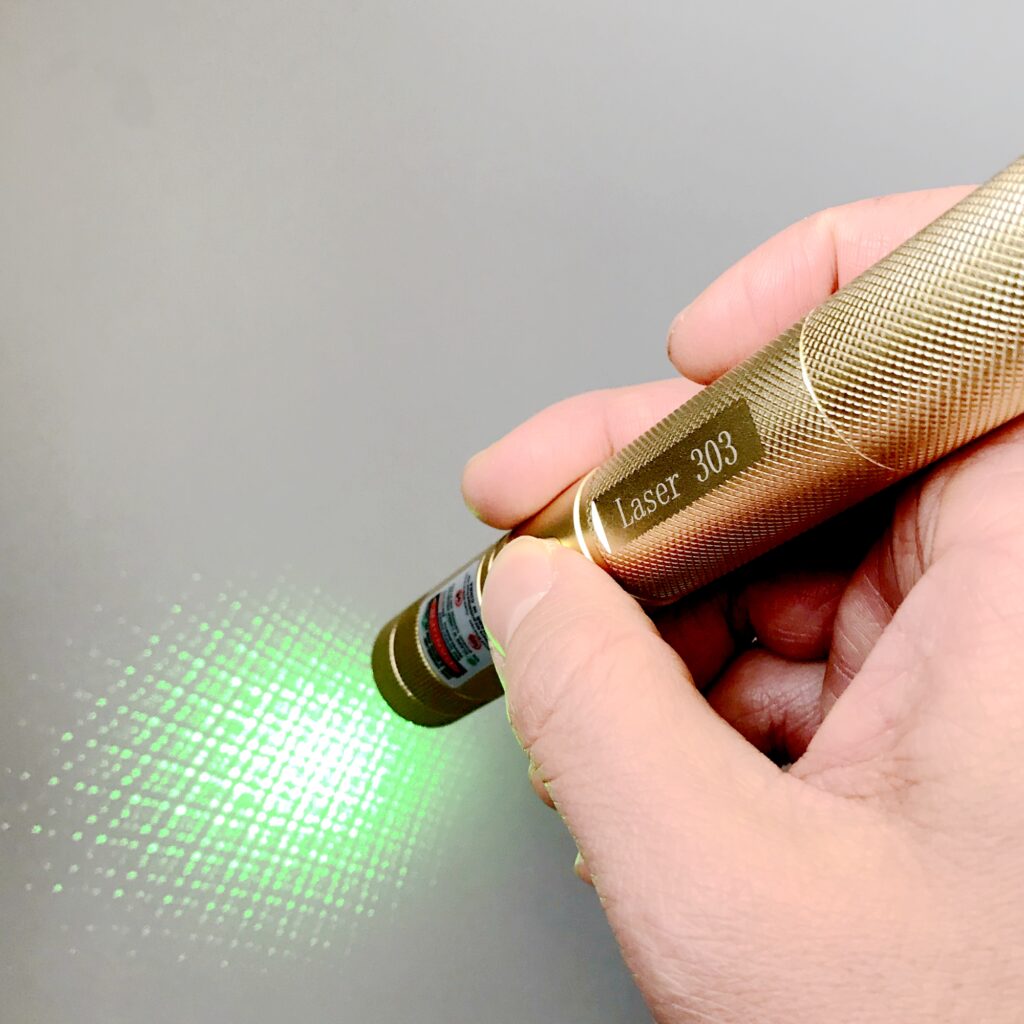 Laser 303 Green 532nm With Golden Color Laser Pointer Powerful Device Laser Sight Light Beamq 6141